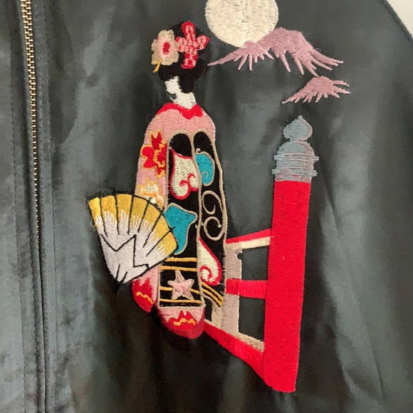 Vintage satin reversible souvenir Geisha bomber - Picture 2 of 14